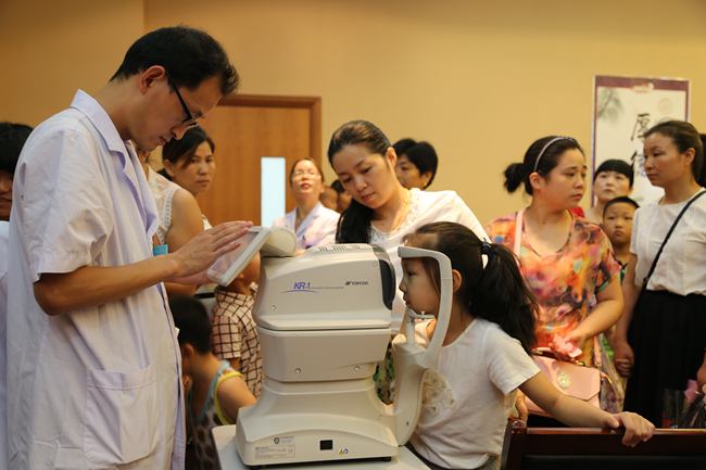 正真视光学院，正真视光培训，验光